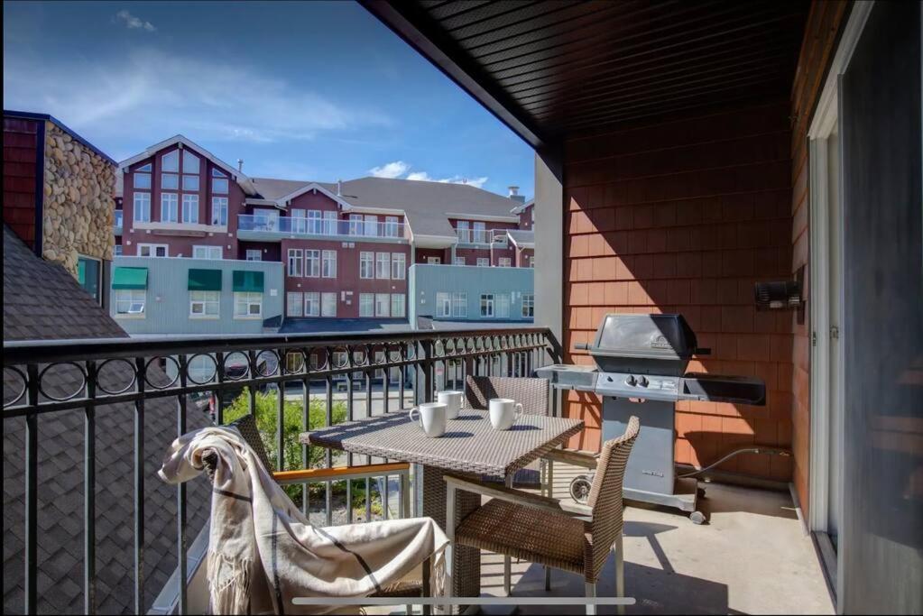 Cozy One Bedroom Condo With Indoor Pool And Hottub Canmore Buitenkant foto