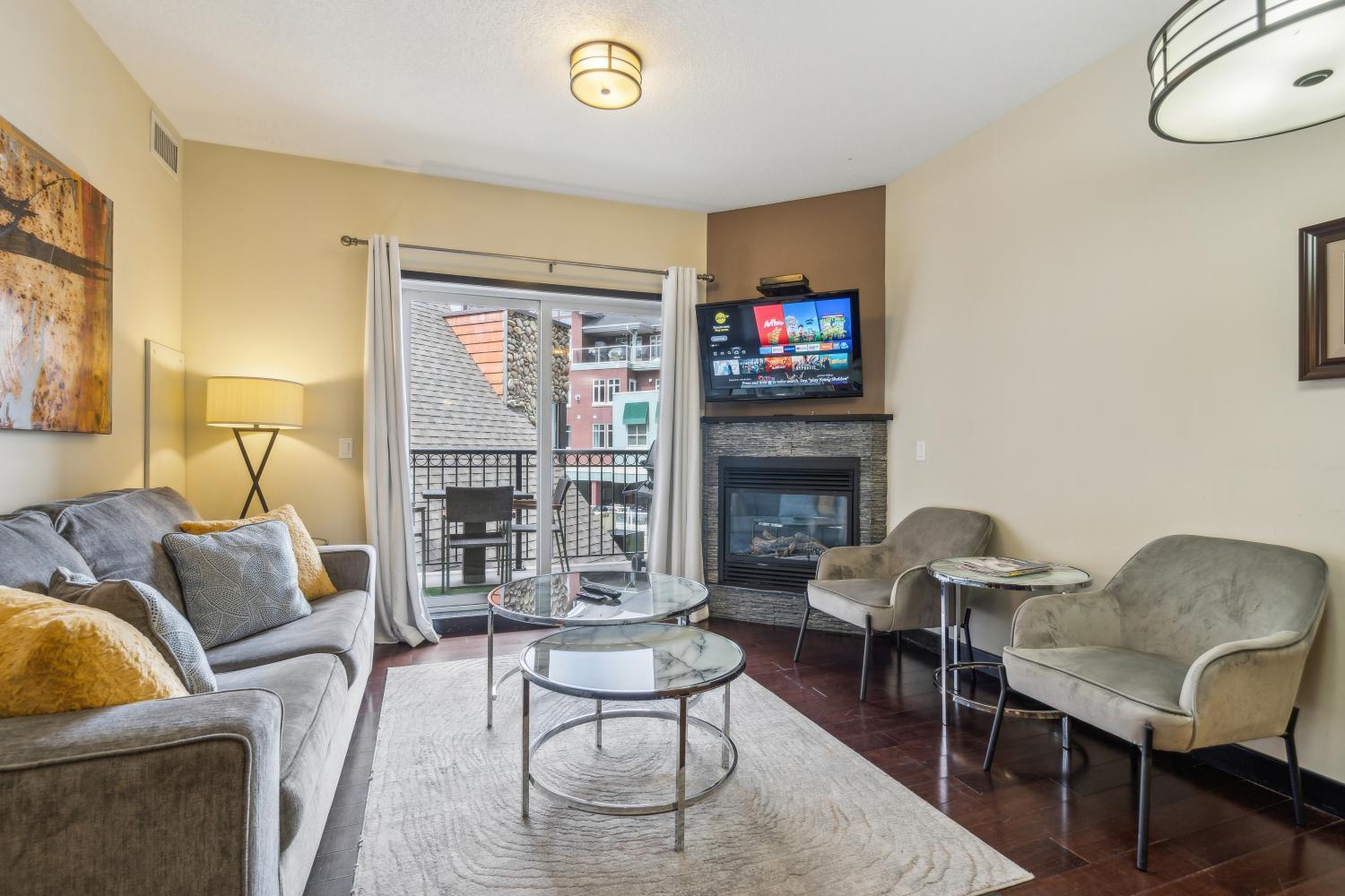Cozy One Bedroom Condo With Indoor Pool And Hottub Canmore Buitenkant foto
